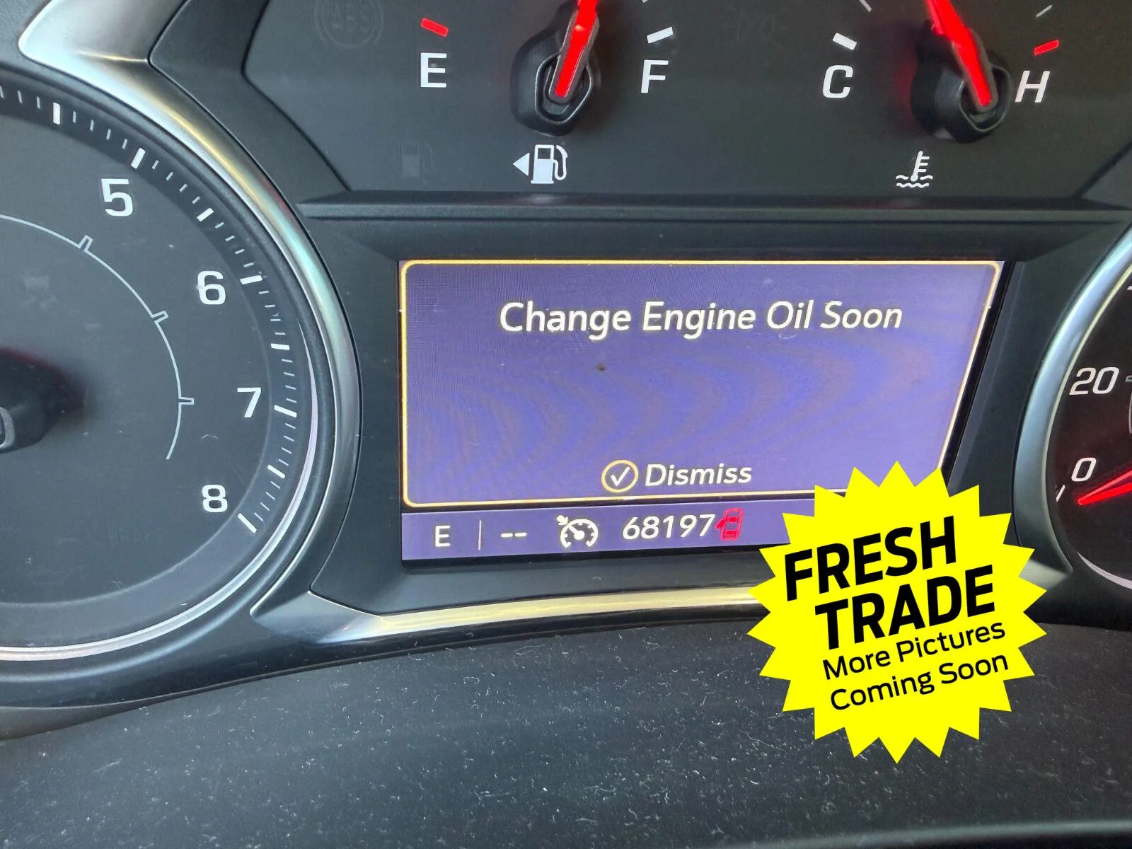 Used 2019 Graphite Gray Metallic GMC SLT image 11