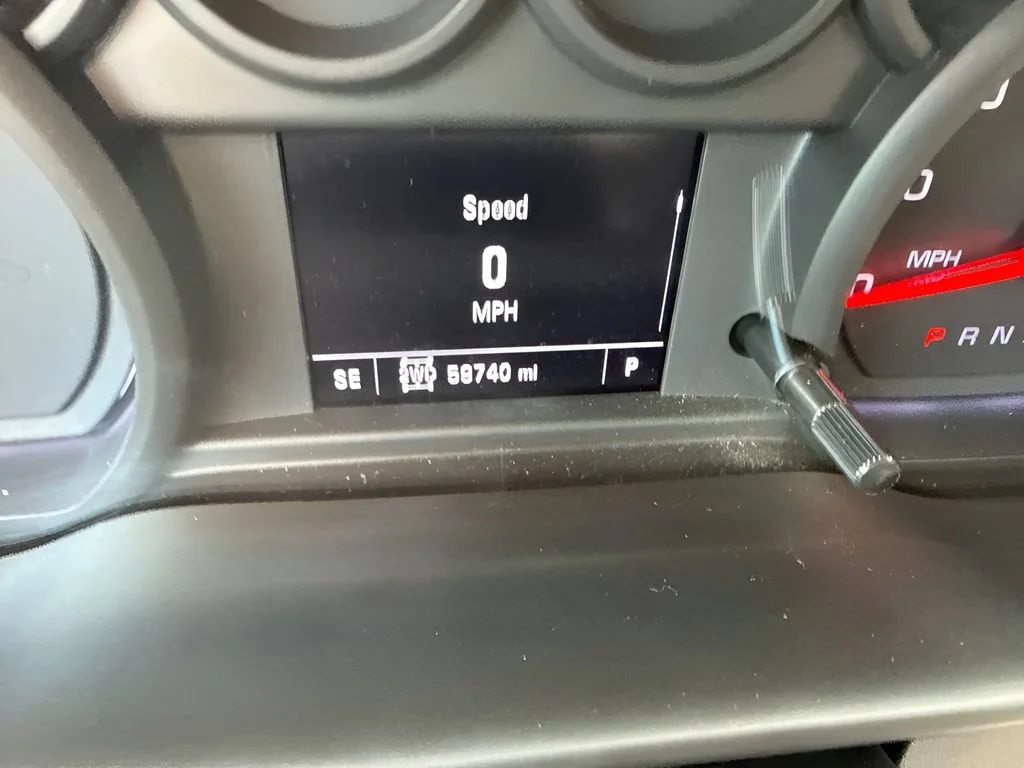Used 2020 SHADOW GRAY METALLIC Chevrolet Custom image 21