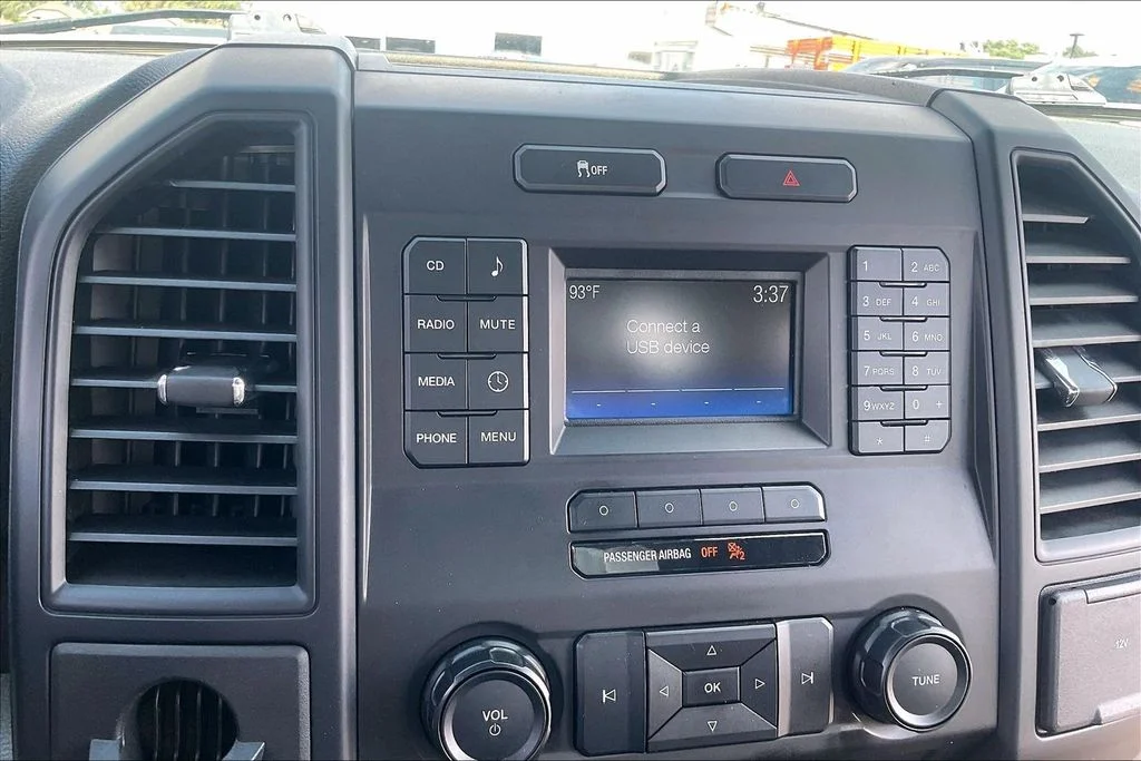 Used 2015 Black Ford XL image 35