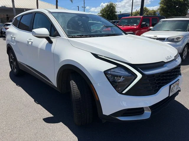 Used 2023 White Kia LX image 3