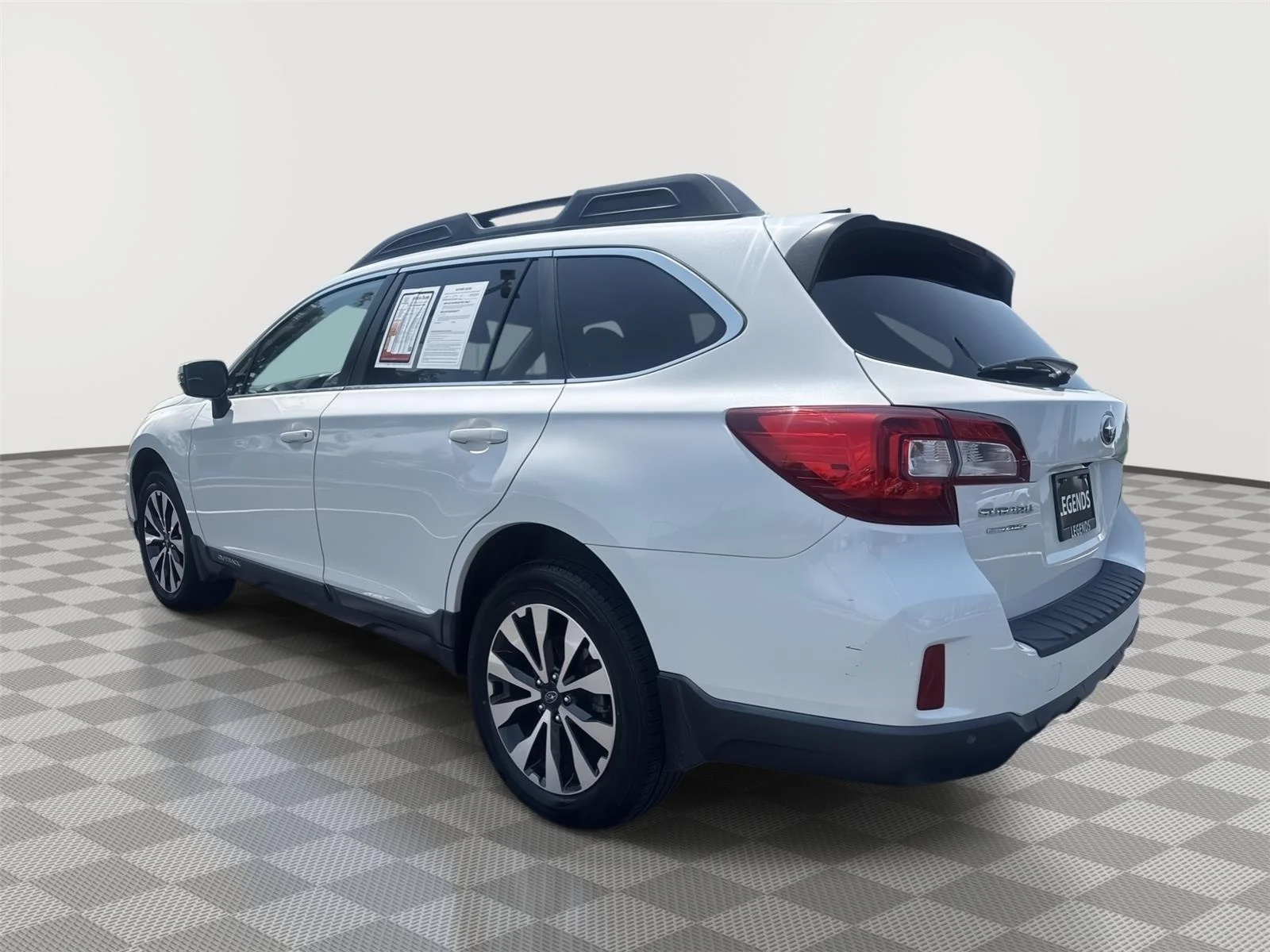Used 2017 Crystal White Pearl Subaru Limited image 10