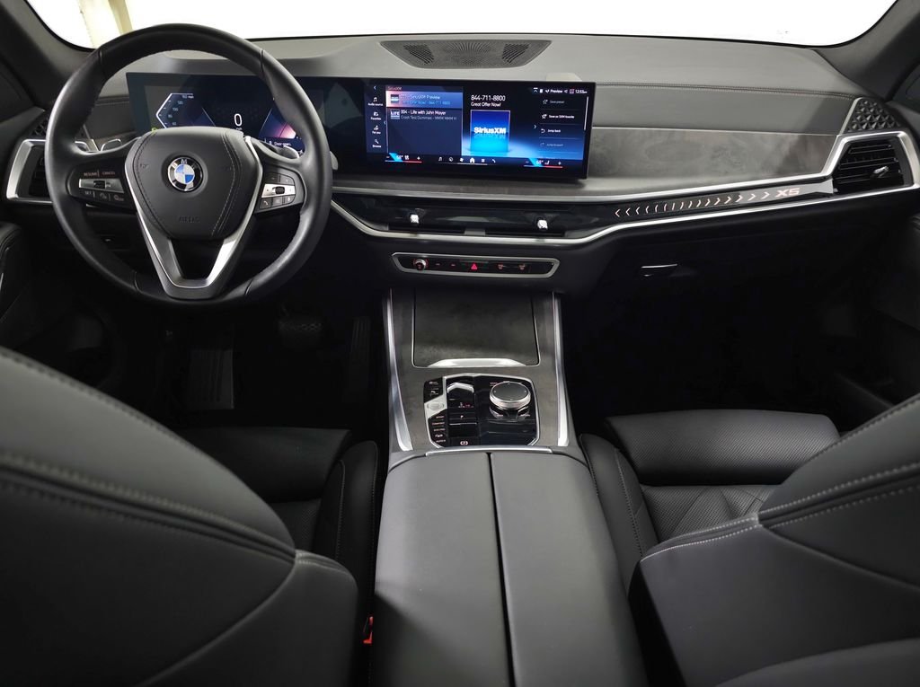 Used 2024 Alpine White BMW xDrive40i image 12
