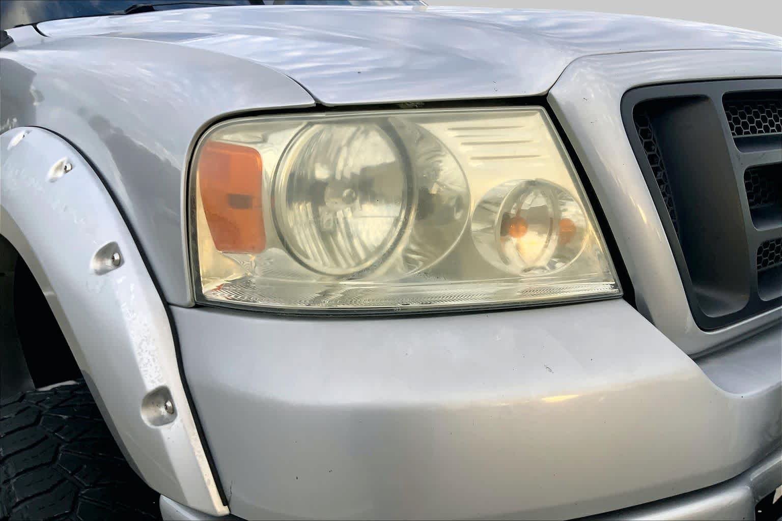 Used 2006 Silver Metallic Ford FX4 image 22