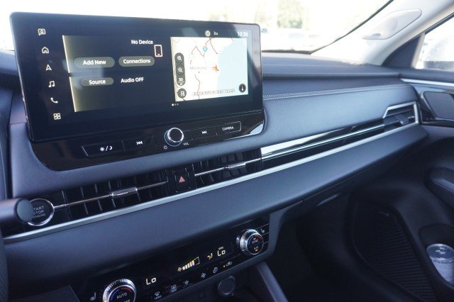 2025 Mitsubishi Outlander SE - Photo 30