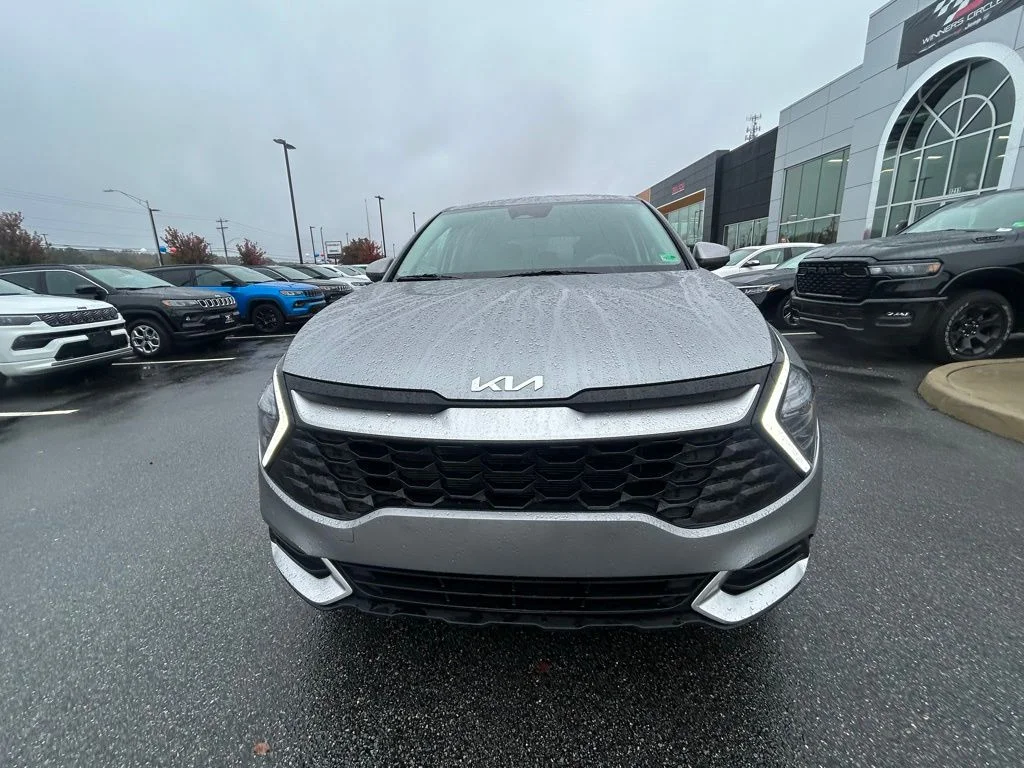 2024 Kia Sportage LX - Photo 12