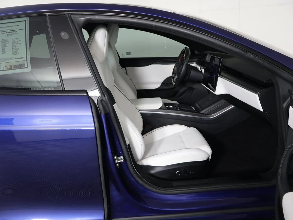 Used 2023 Blue Tesla Plaid image 31