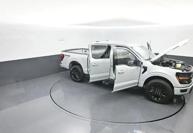 New 2026 Avalanche Ford XLT image 38