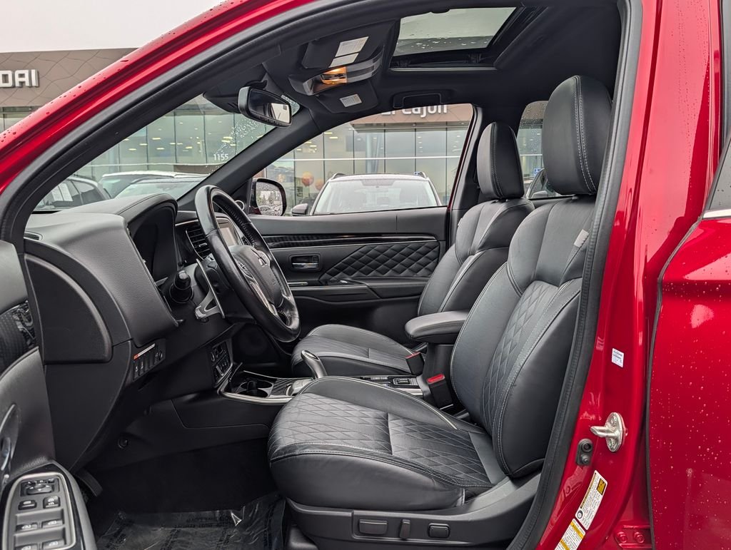 2021 Mitsubishi Outlander GT - Photo 13