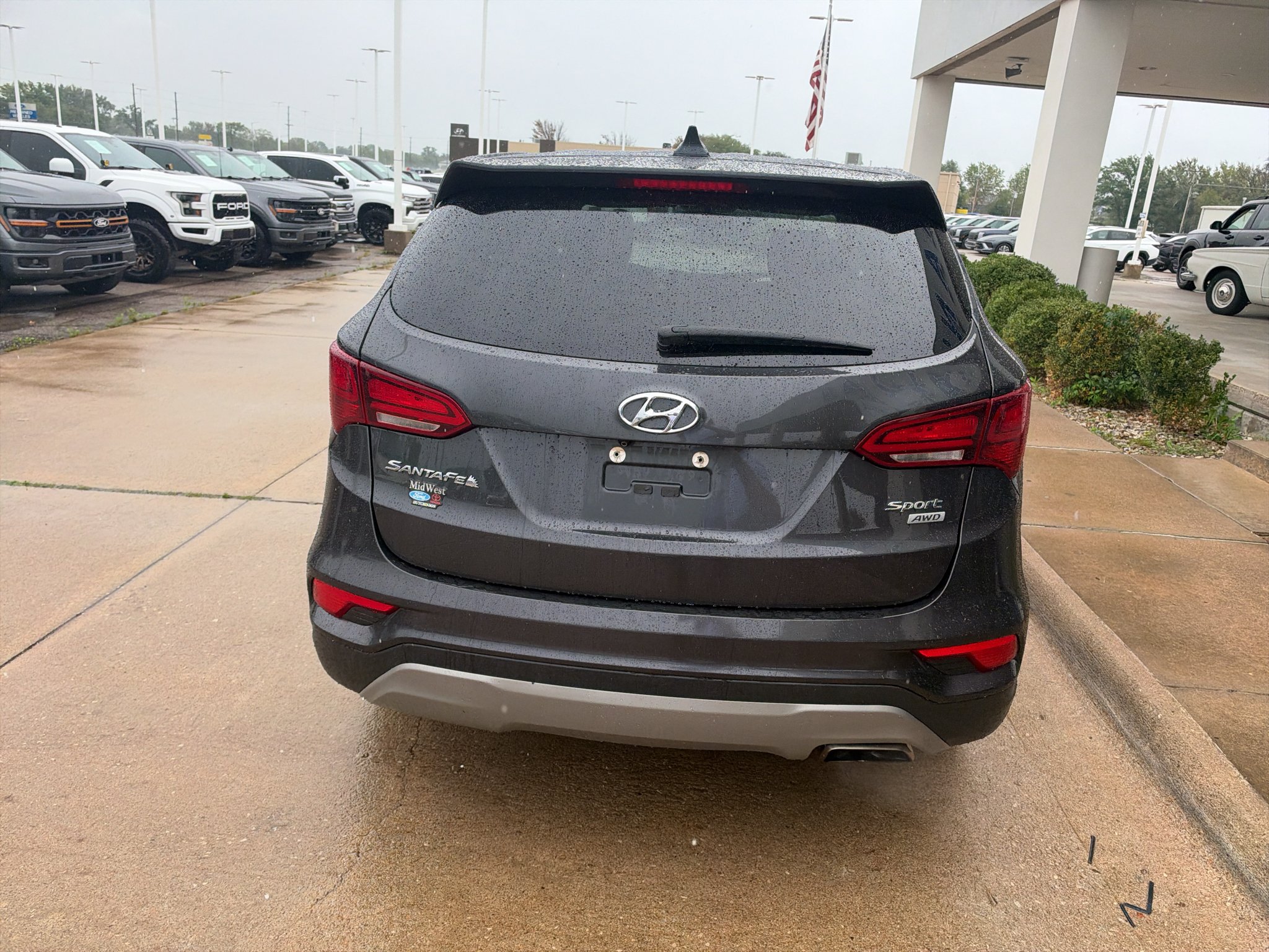 Used 2017 Platinum Graphite Hyundai 2.4L image 7