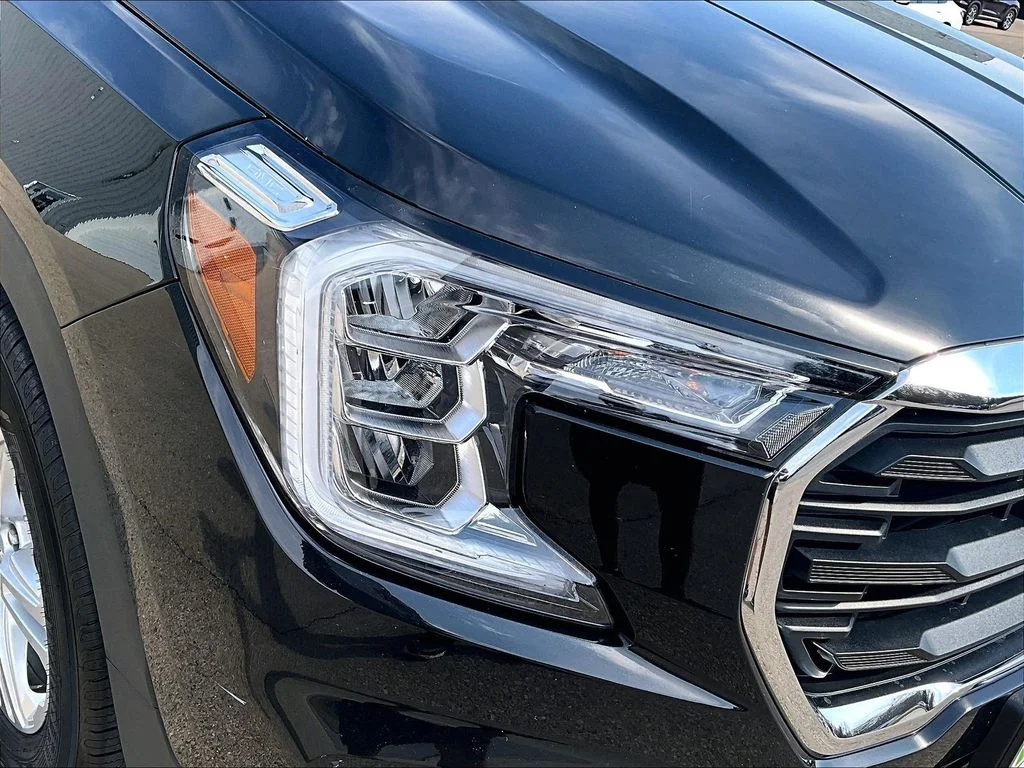 Certified Used 2022 Black GMC SLE image 31