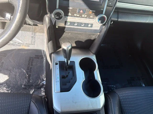 Used 2013 White Toyota SE image 13