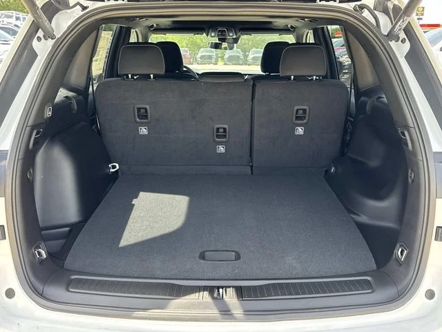 New 2026 White Jeep Laredo X image 10