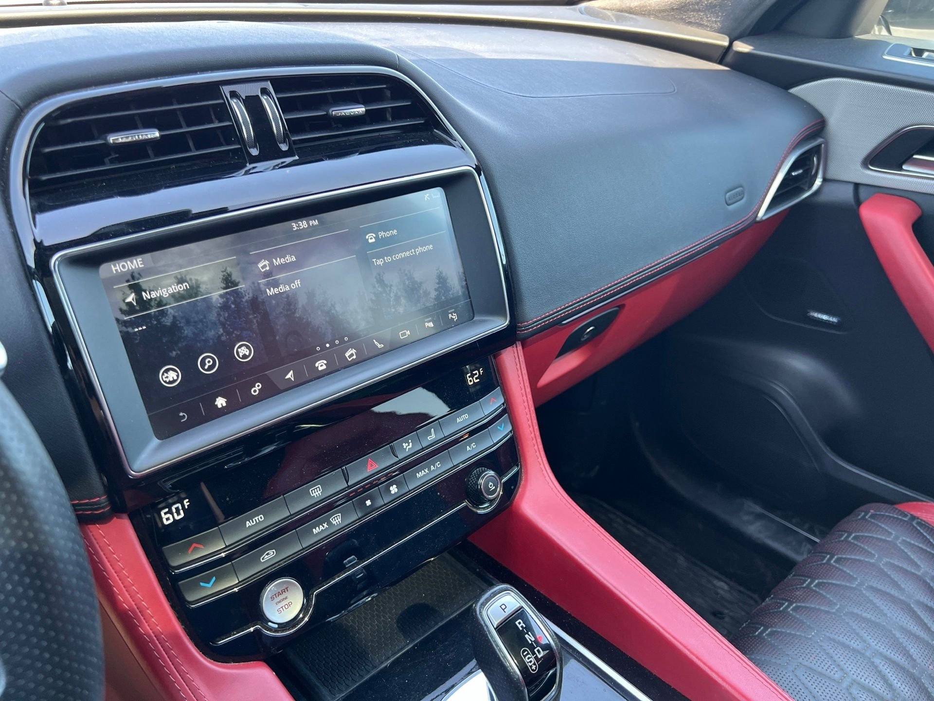 Used 2020 White Jaguar SVR image 29