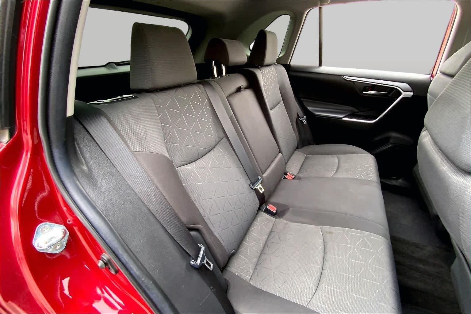 Used 2021 Ruby Flare Pearl Toyota Hybrid XLE image 20