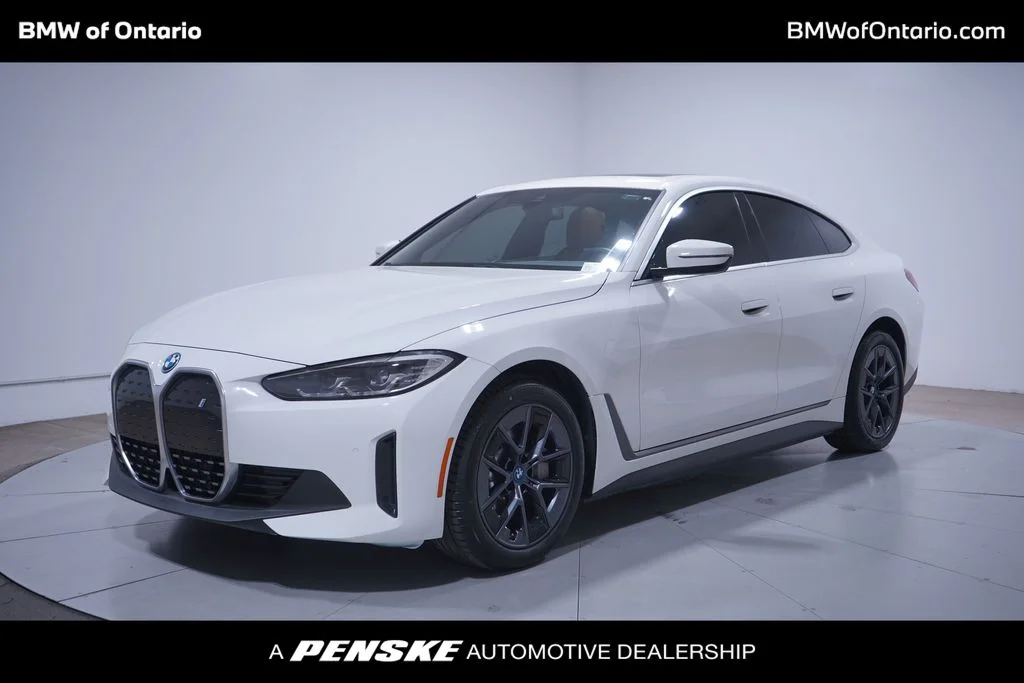 2023 BMW i4 eDrive35's photo
