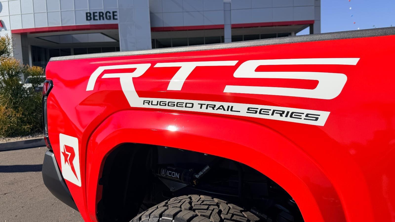 2025 Toyota Tacoma SR - Photo 13