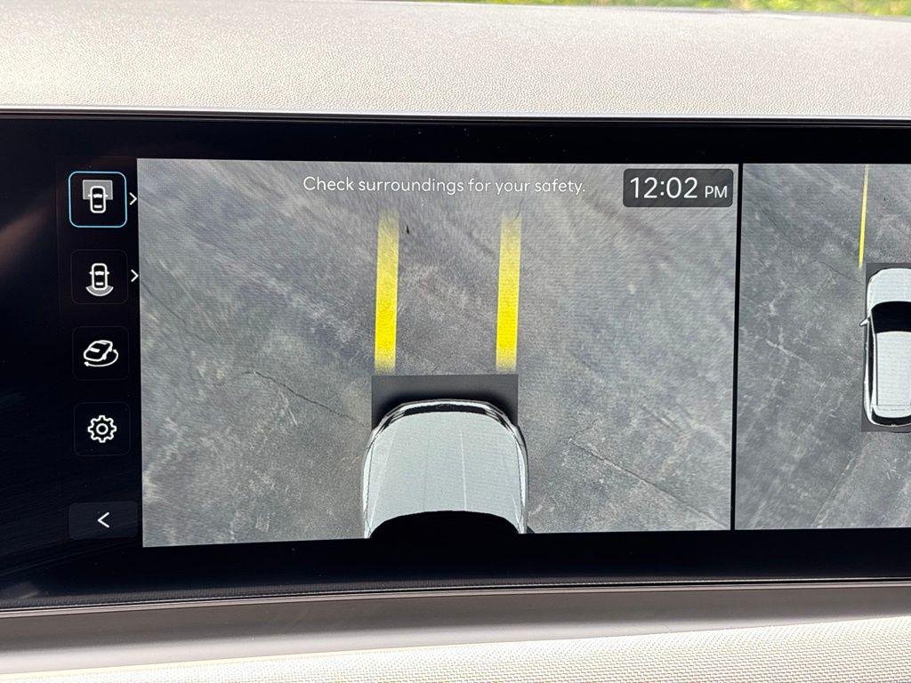New 2026 Gray Hyundai Limited AWD image 38