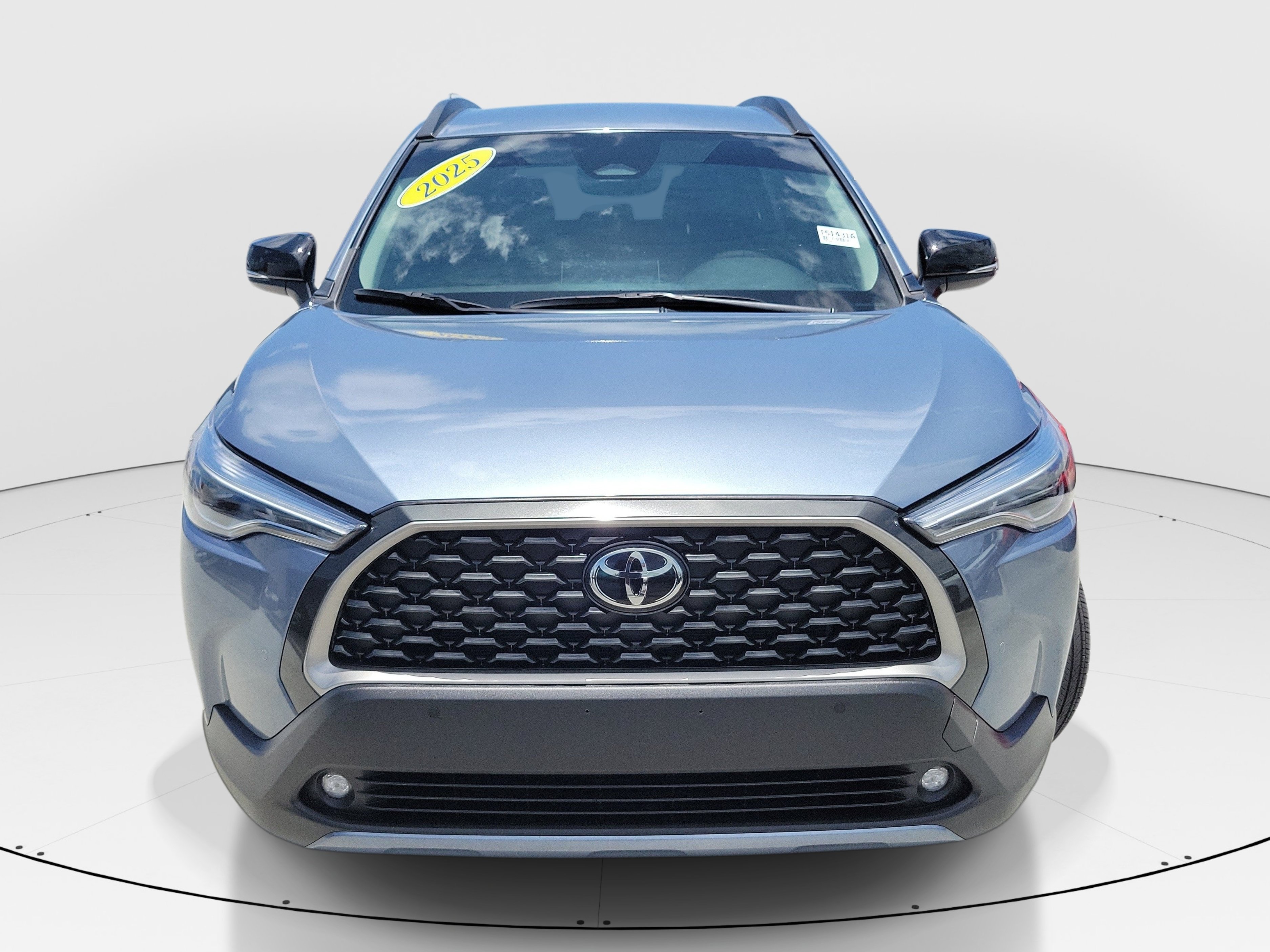 Certified Used 2025 Toyota Corolla Cross XLE SUV in Miami #T51431A