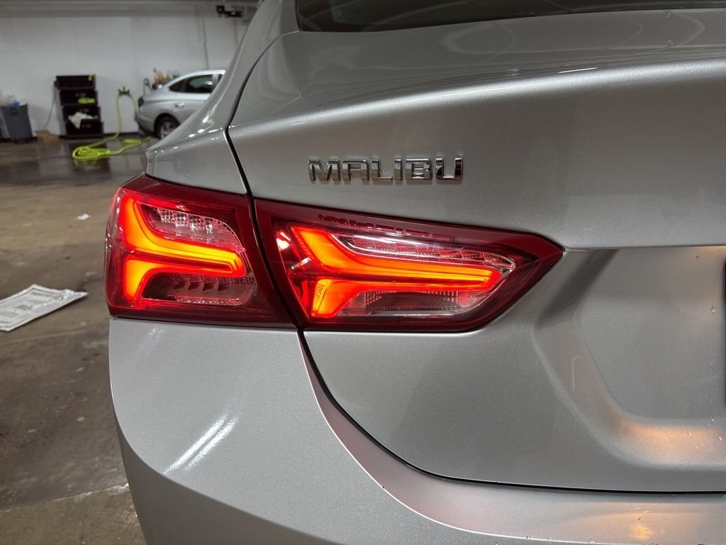 Used 2019 Silver Chevrolet LT image 24