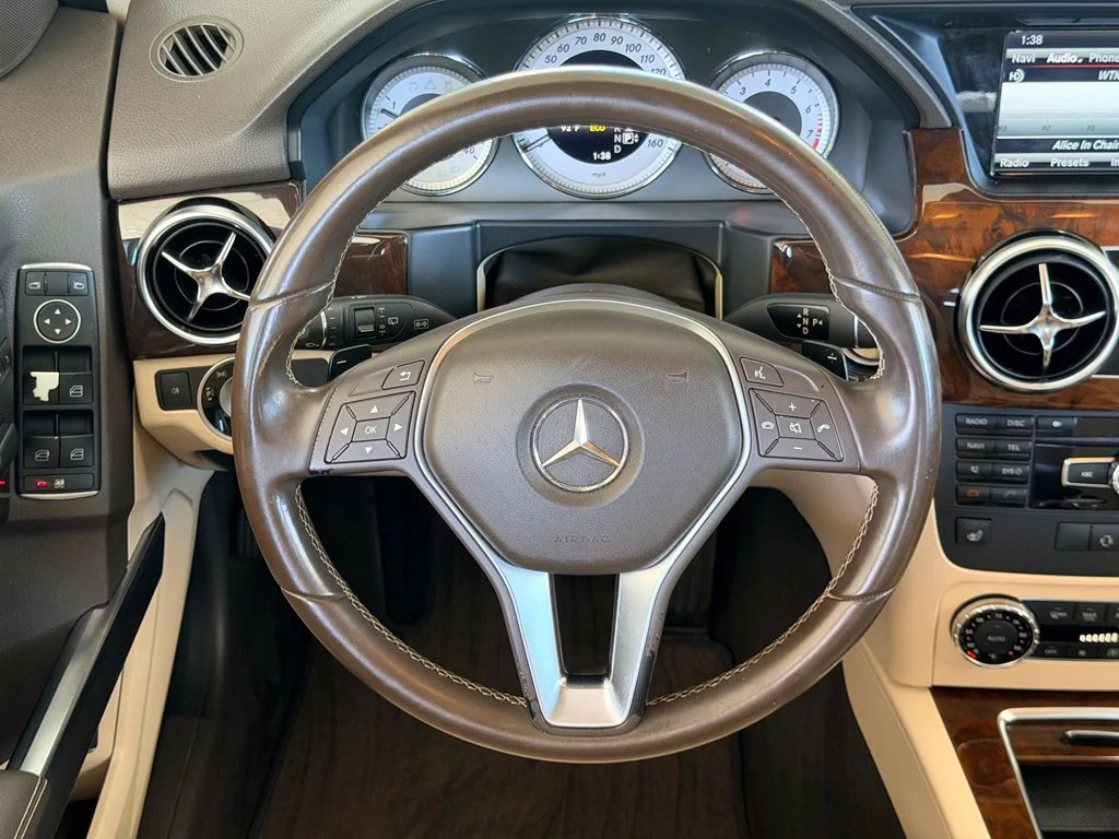 Used 2013 Silver Mercedes-Benz GLK 350 image 12