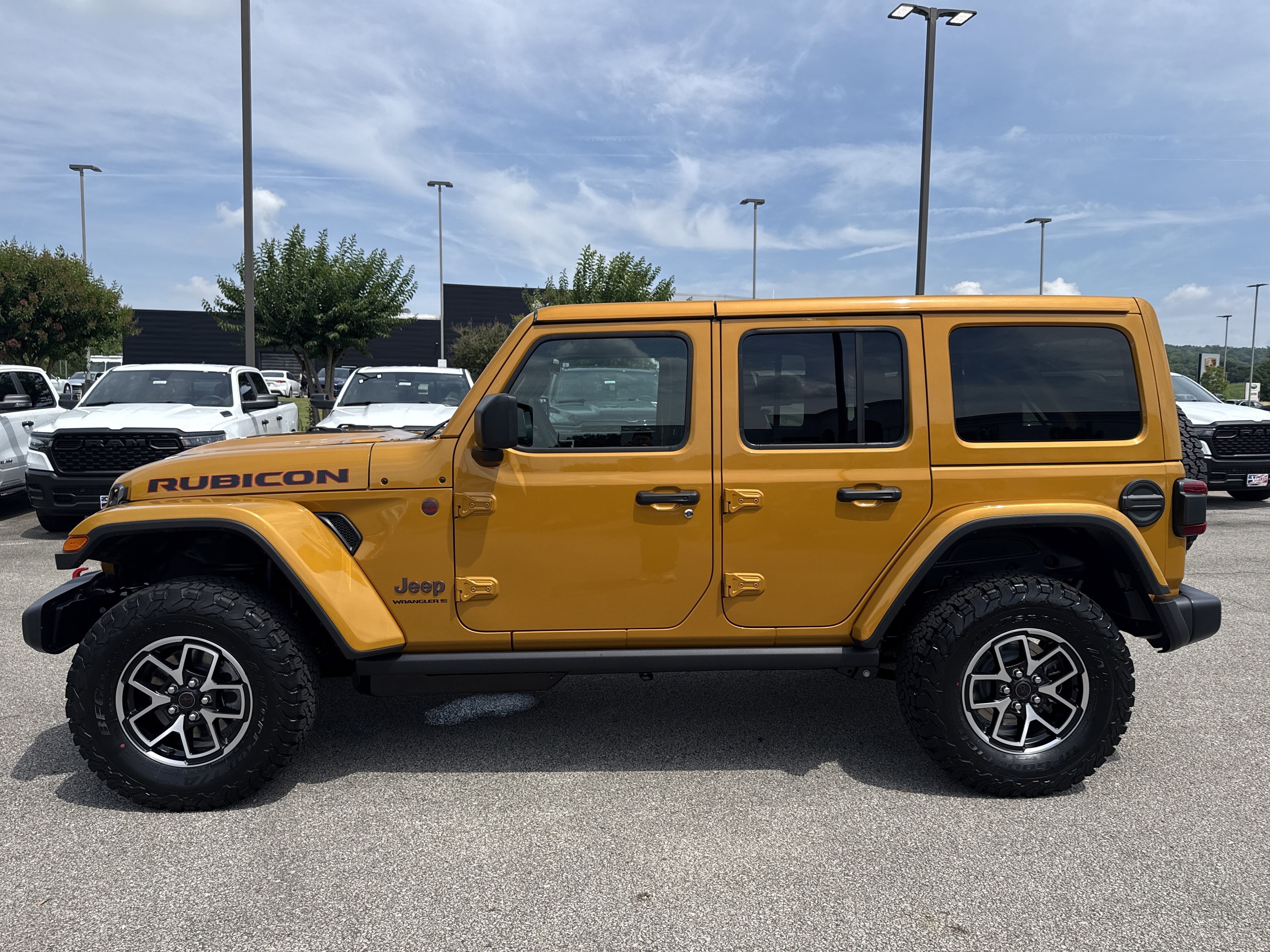 New 2026 Goldilocks Jeep Rubicon image 4