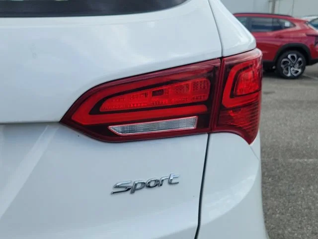 2017 Hyundai Santa Fe Sport - Photo 10