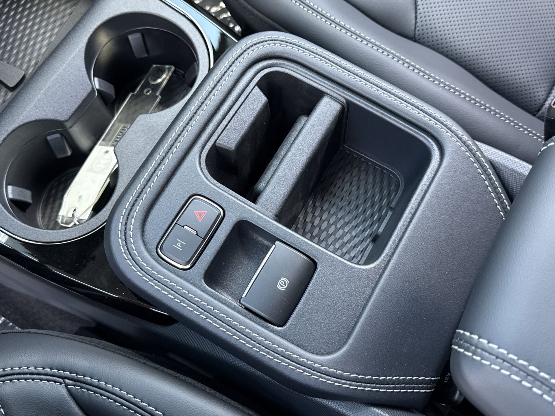 2025 Ford Mustang Mach-E Premium - Photo 10