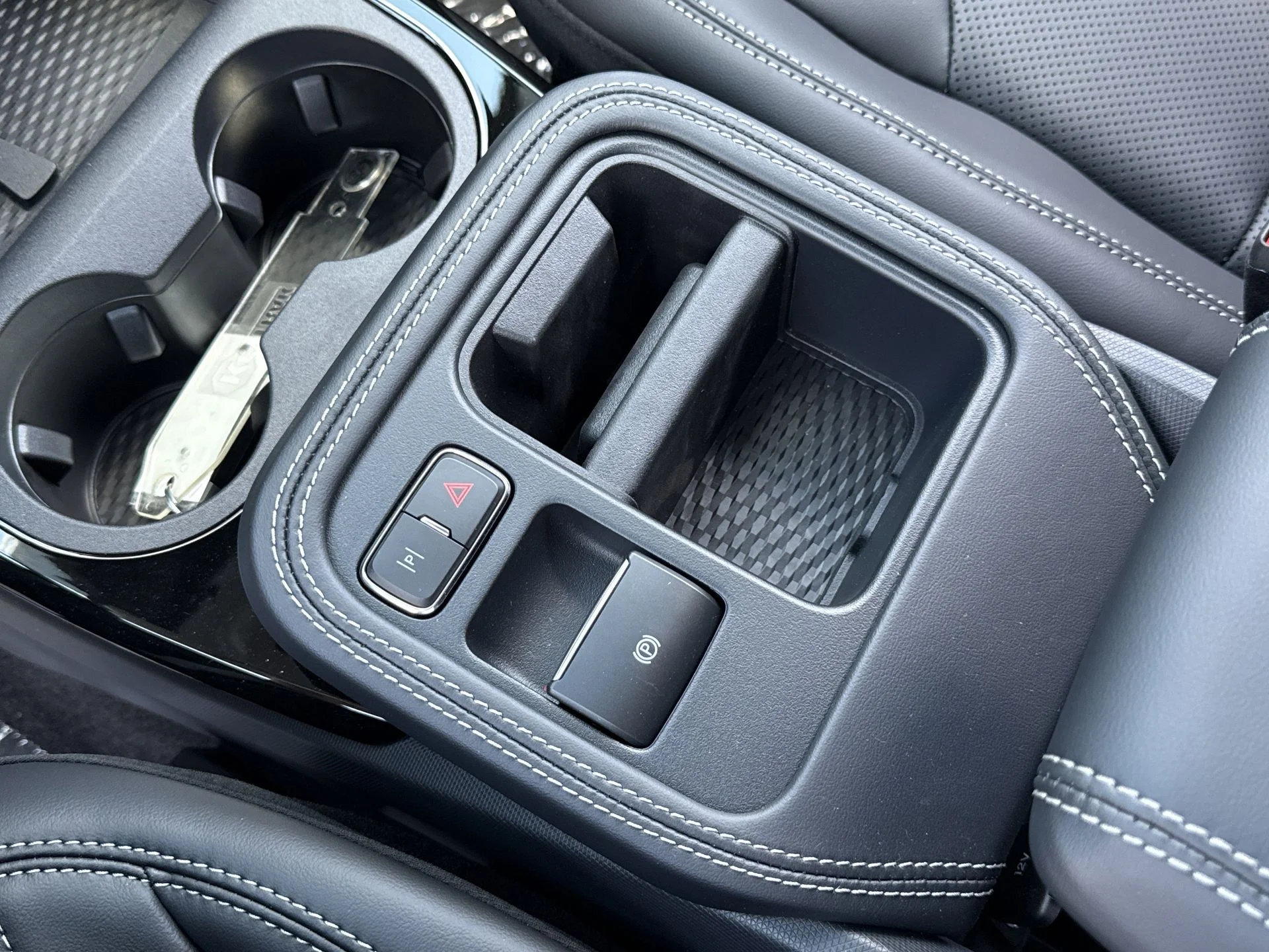 2025 Ford Mustang Mach-E Premium - Photo 10