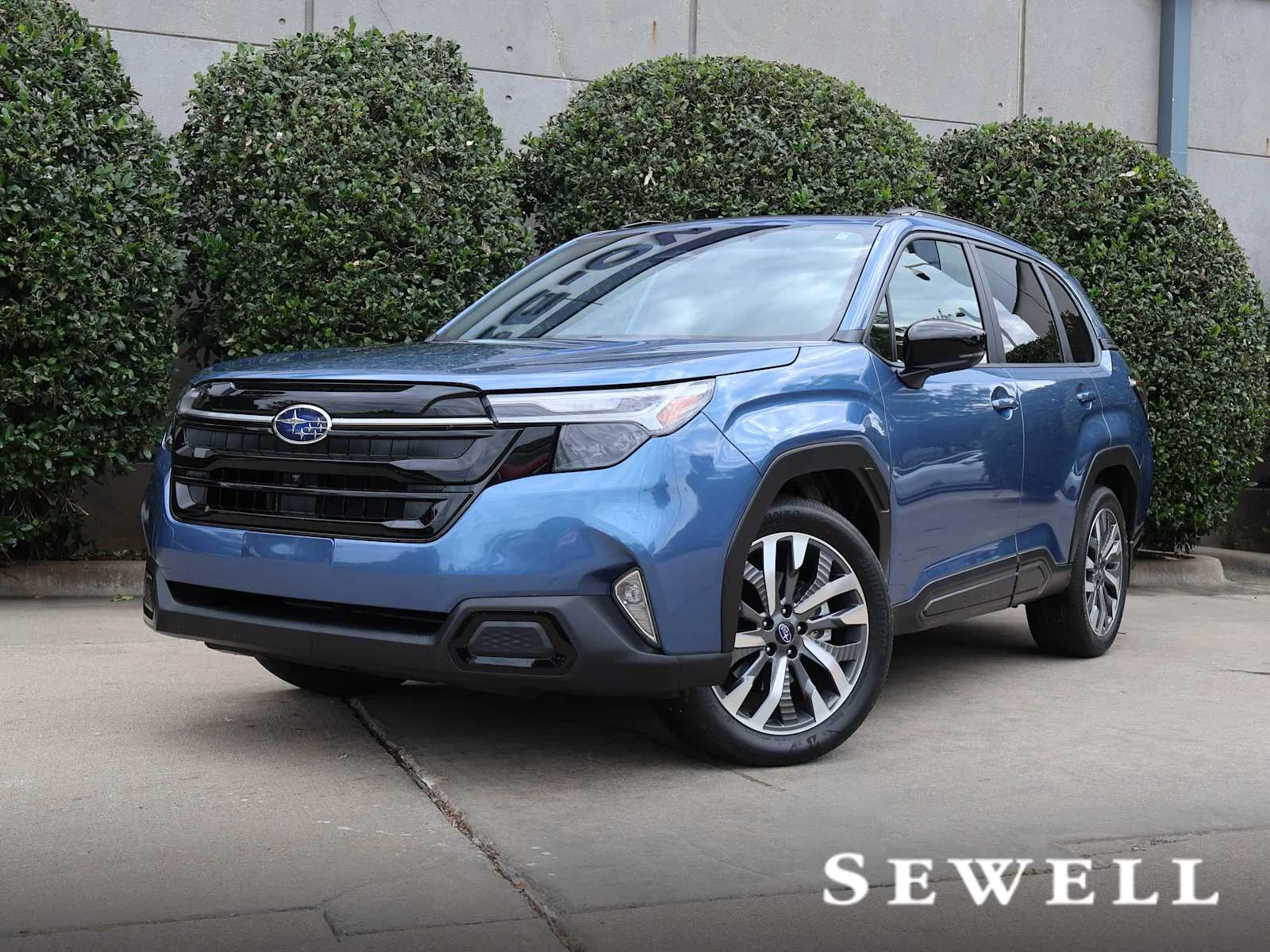2025 Subaru Forester Touring's photo