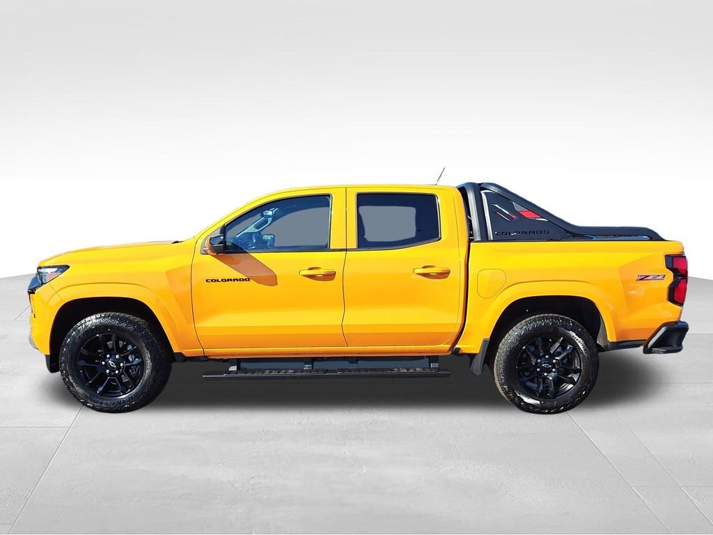 Used 2025 Orange Chevrolet Z71 image 2