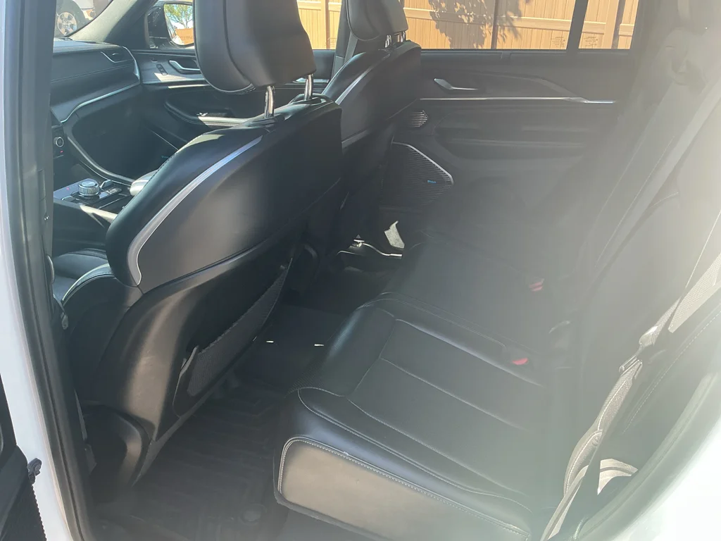 Used 2022 Bright White Jeep Overland image 13