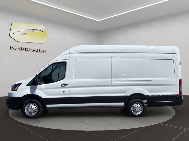 Used 2025 White Ford  image 4