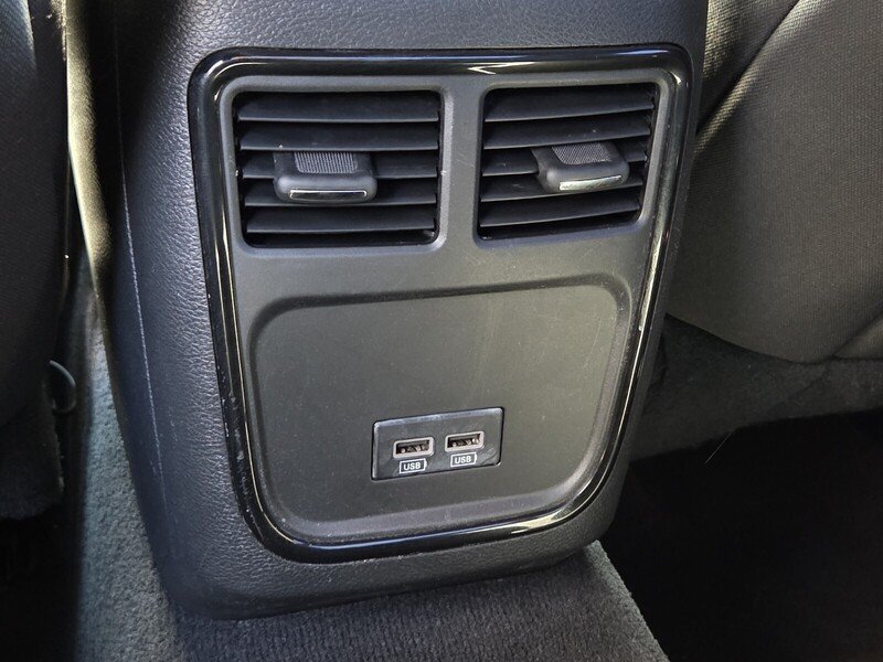 Used 2022 Gray Dodge SXT image 17