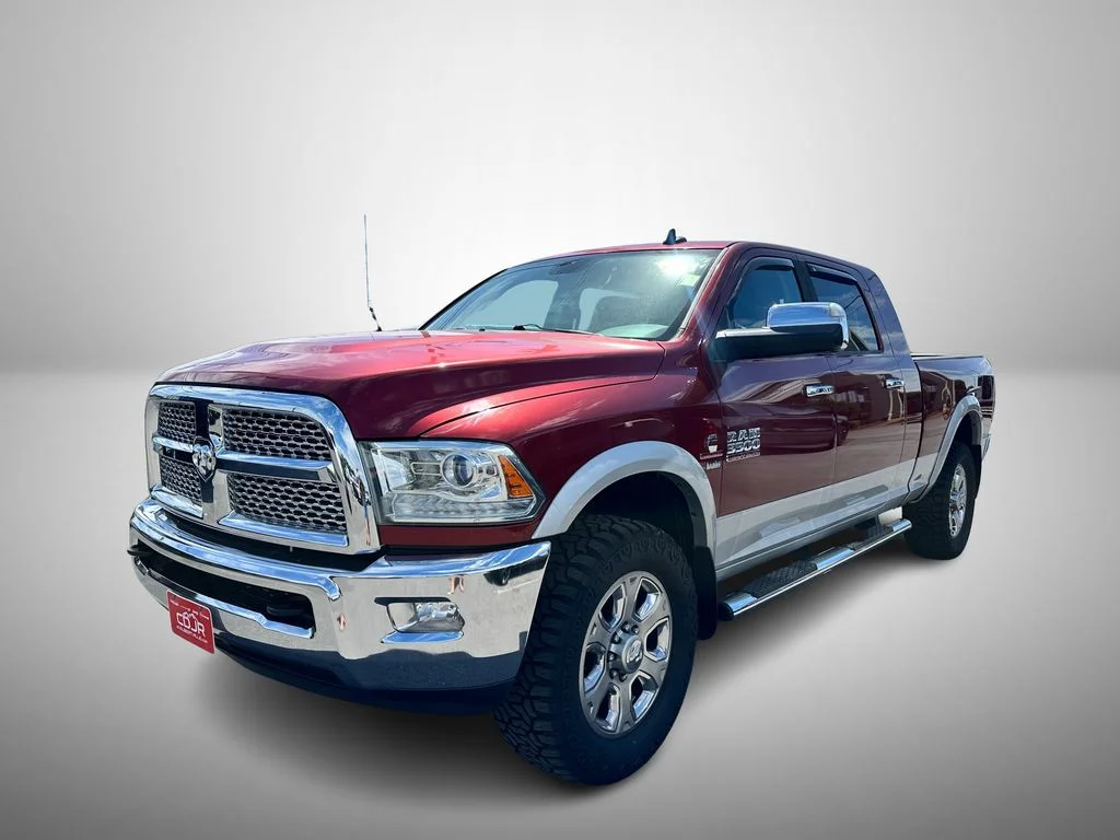 Used 2014 Red Ram Laramie image 2