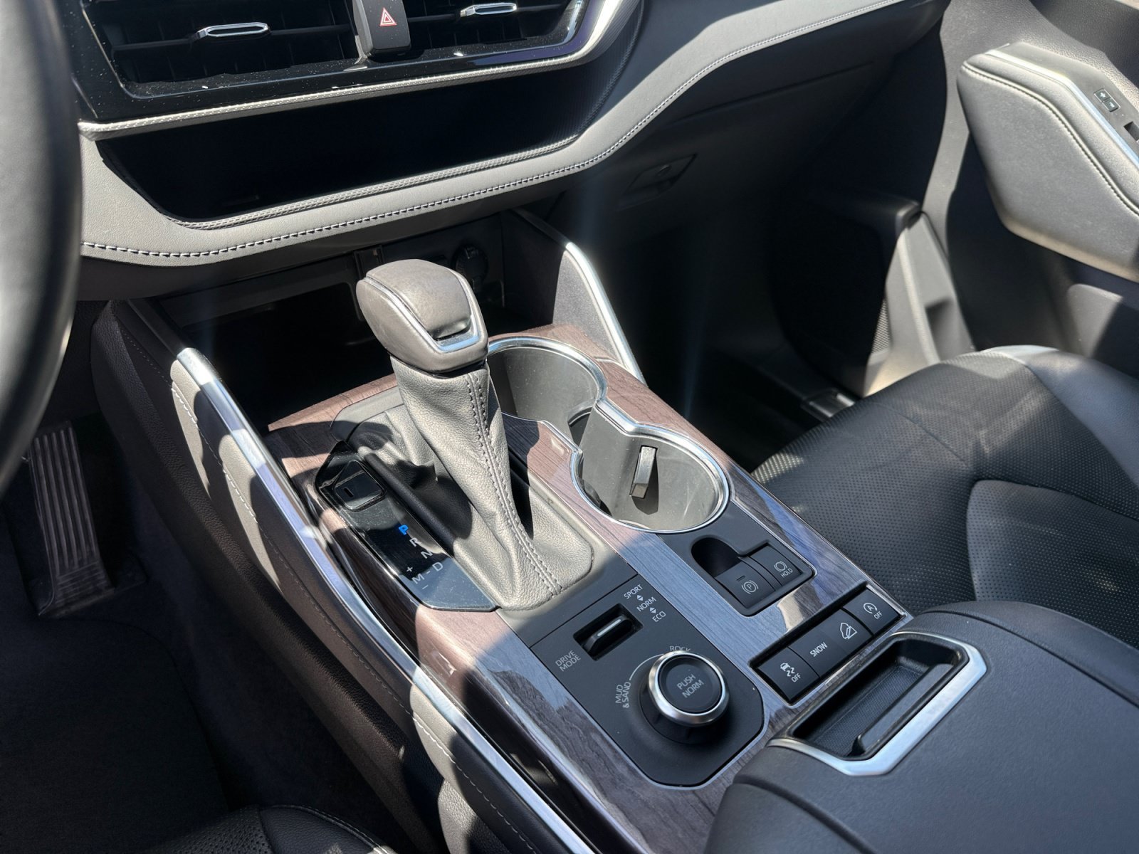 Used 2021 Celestial Silver Metallic Toyota Platinum image 13