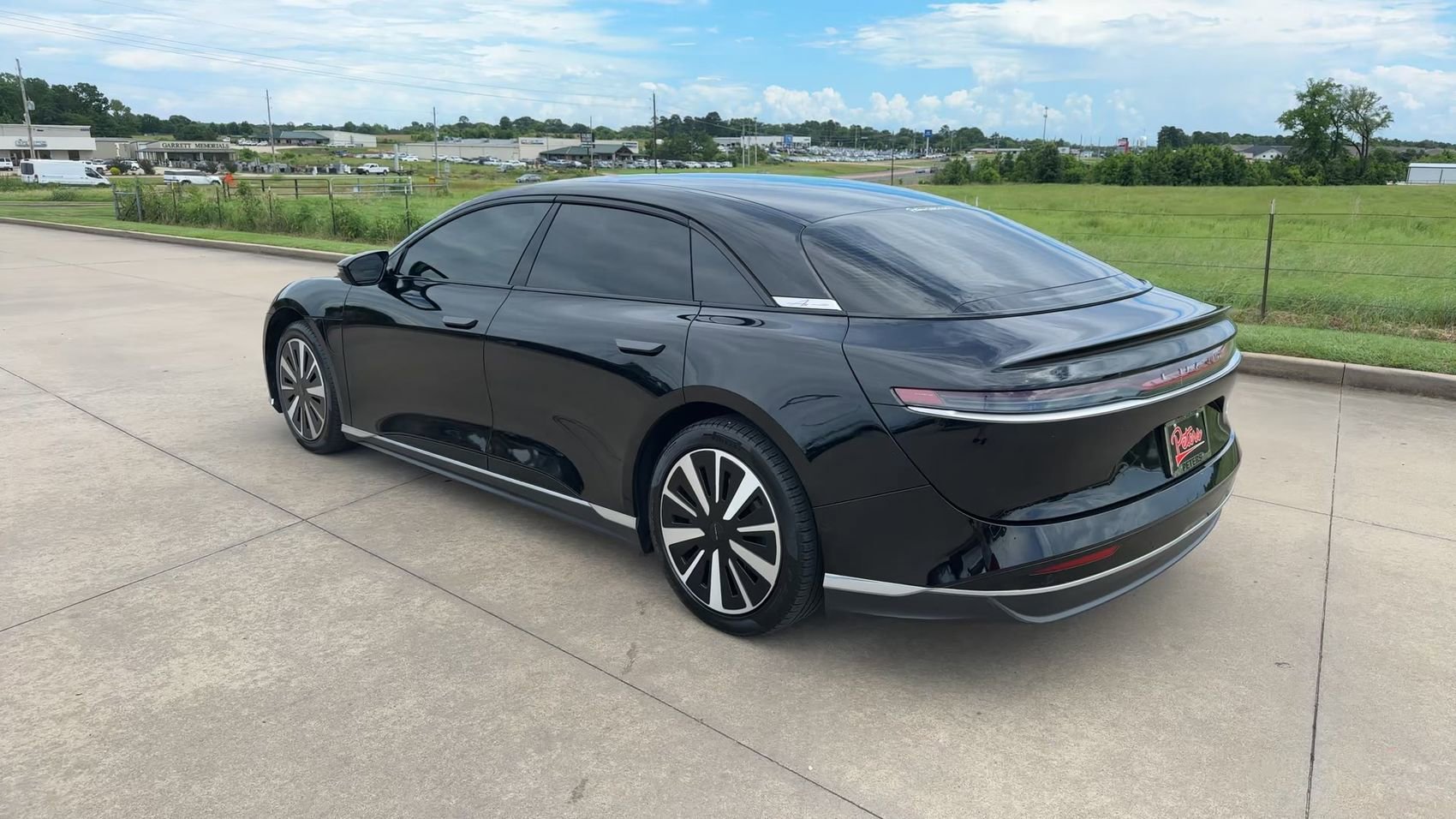 Used 2024 Black Lucid Touring image 7