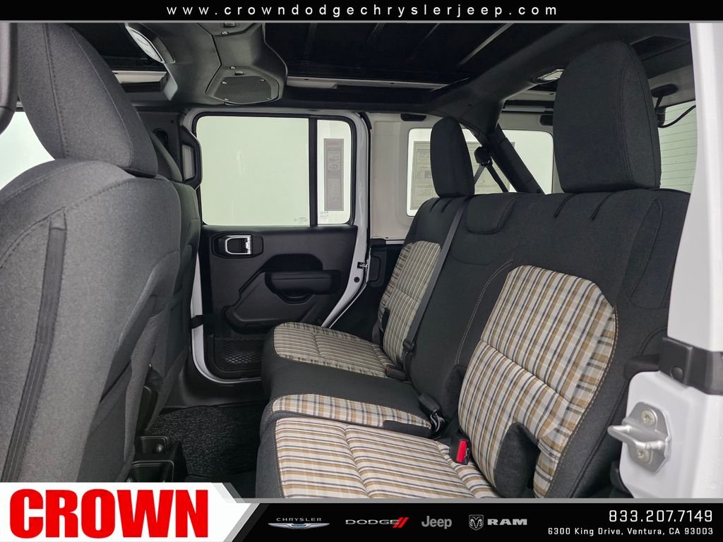 New 2026 Granite Crystal Metallic Clear-Coat Exterior Paint Jeep 85th Anniversary Edition image 23