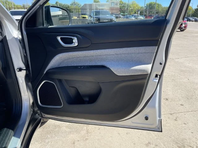 Used 2024 Silver Jeep Latitude image 16