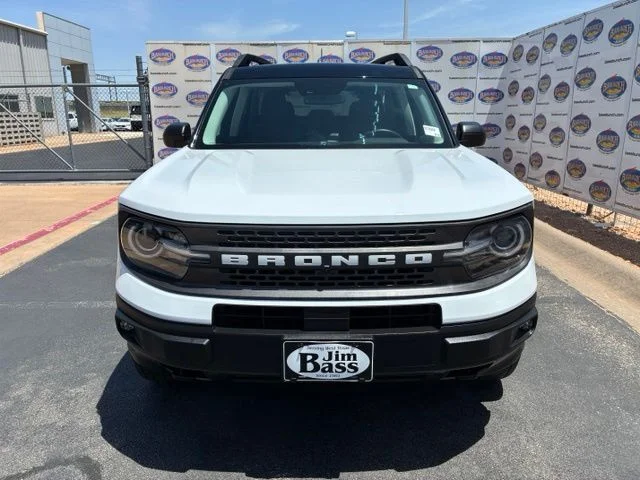 Certified Used 2024 Oxford White Ford Badlands image 3