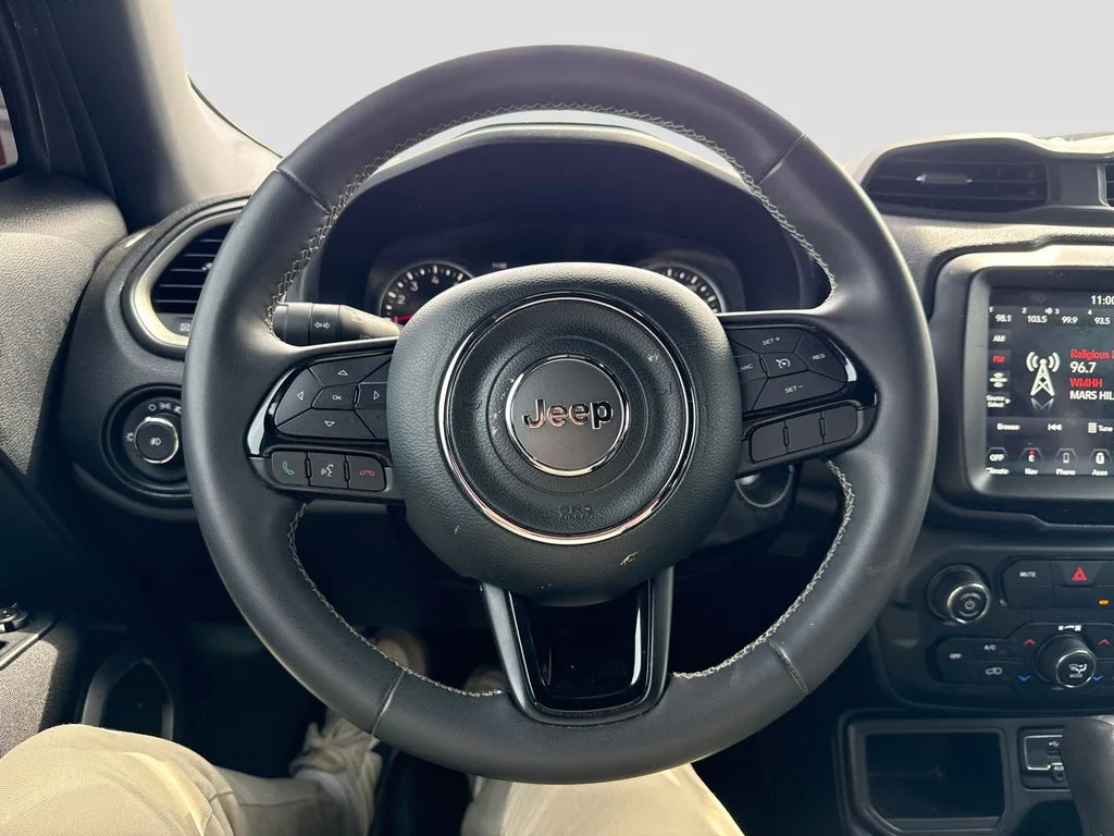 Used 2021 Gray Jeep Latitude image 10
