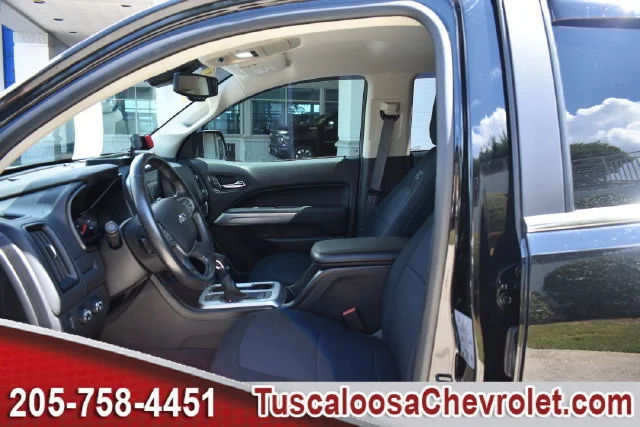 Used 2022 BLACK Chevrolet 4WD LT image 21