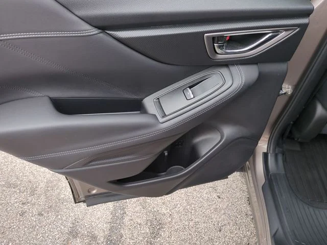 Used 2022 Brown Subaru Touring image 29