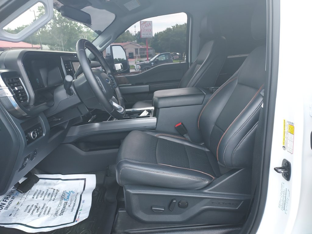 Used 2025 White Ford Lariat image 13