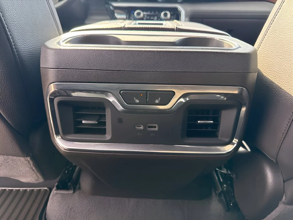 Used 2022 WHITE FROST TRICOAT GMC Denali image 13
