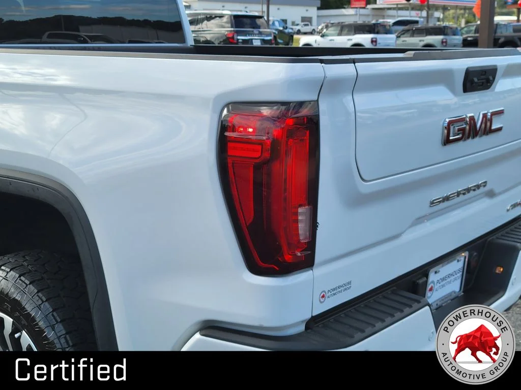 Used 2023 White GMC AT4 image 13