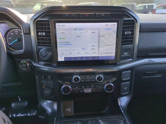 Used 2023 Gray Ford XLT image 20