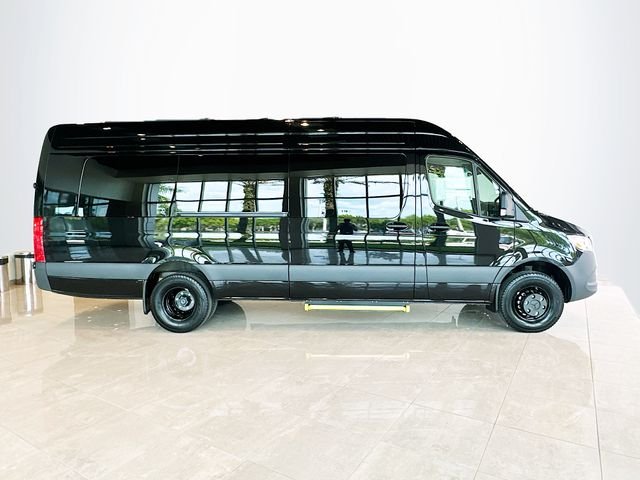New 2026 Obsidian Black Metallic Mercedes-Benz Cargo 170 WB image 8