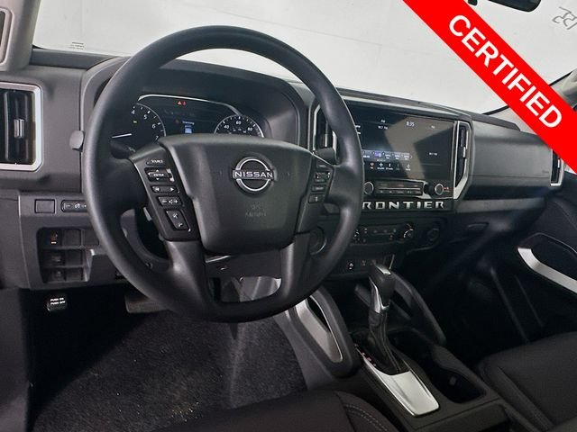 2025 Nissan Frontier SV - Photo 11