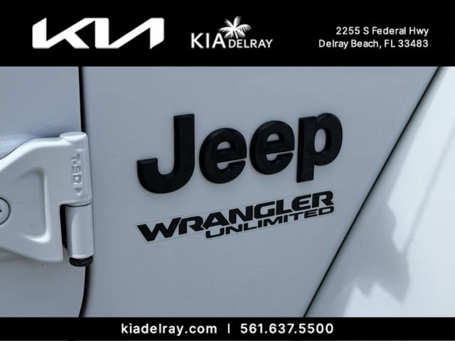 Used 2021 White Jeep Unlimited Sahara Altitude image 9