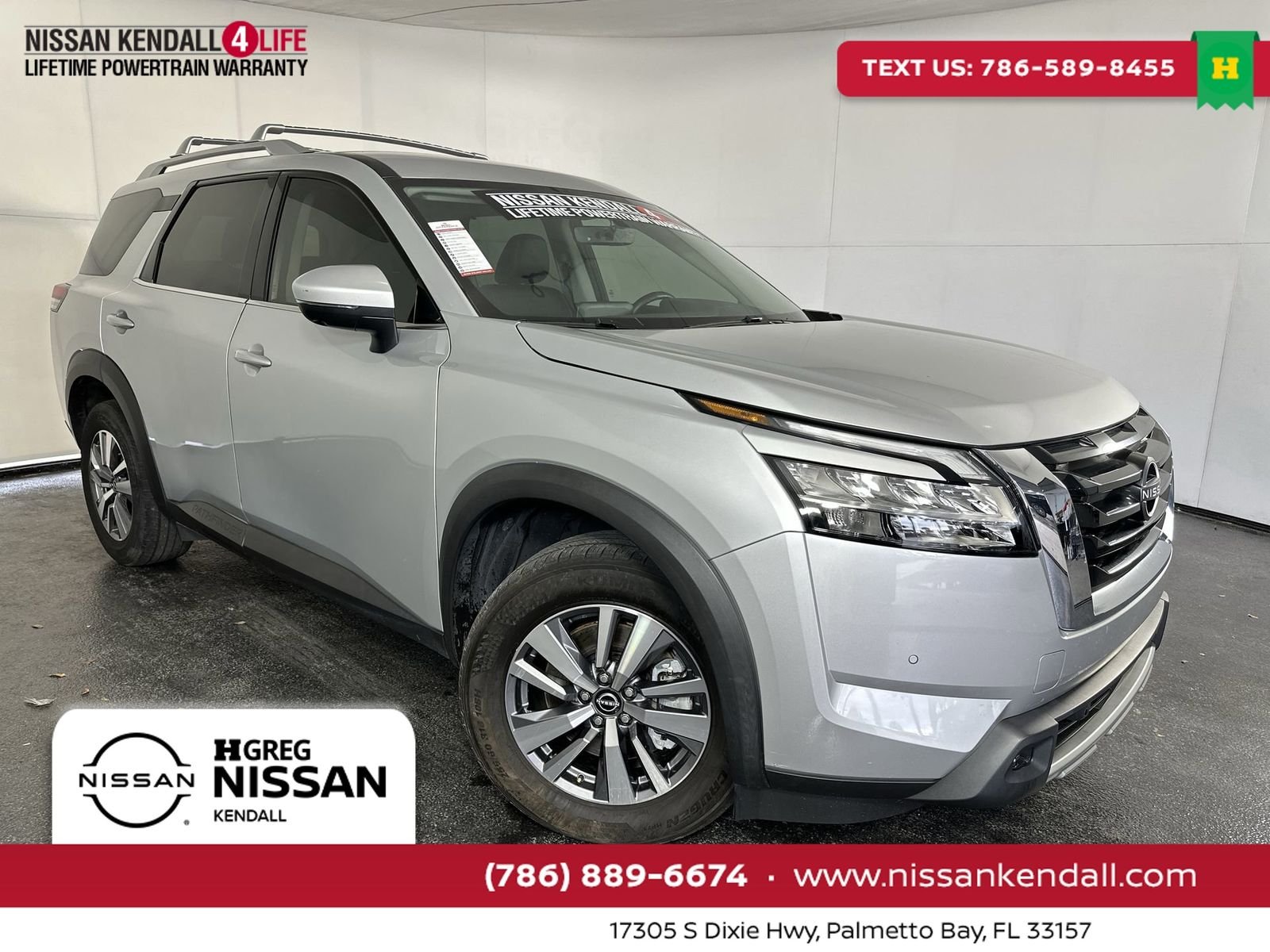 2023 Nissan Pathfinder SL